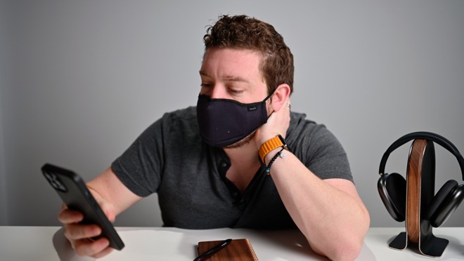 Wearing a mask with iPhone