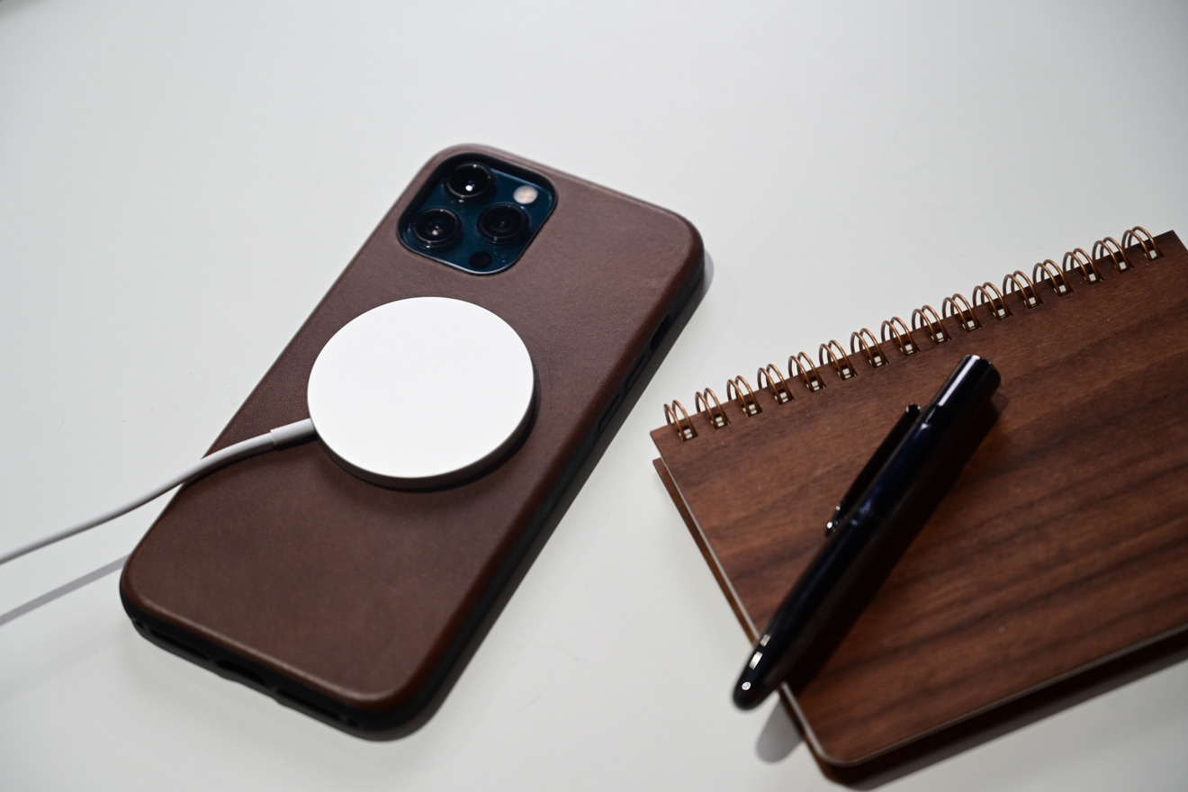 Nomad's iPhone 12 folio cases give you 360° protection and a card-holder  without needing MagSafe - Yanko Design