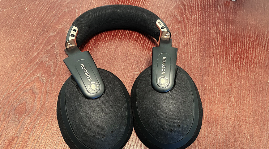 Kokoon headphones have a slim side profile, making them a bit more comfortable to sleep on