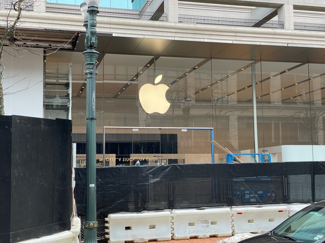Apple Pioneer Place's Express kiosks are installed [via