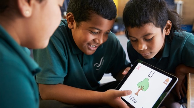 photo of Apple highlights student iPad use to prototype Samoan learning app image