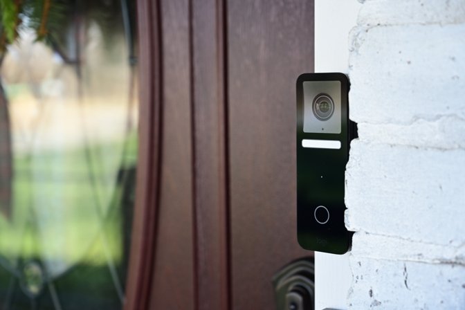 Can someone help me make sense of what's going on in my doorbell's chimer?  I have a front and back doorbell. Trying to replace the front one with a  Logitech Circle bell. 