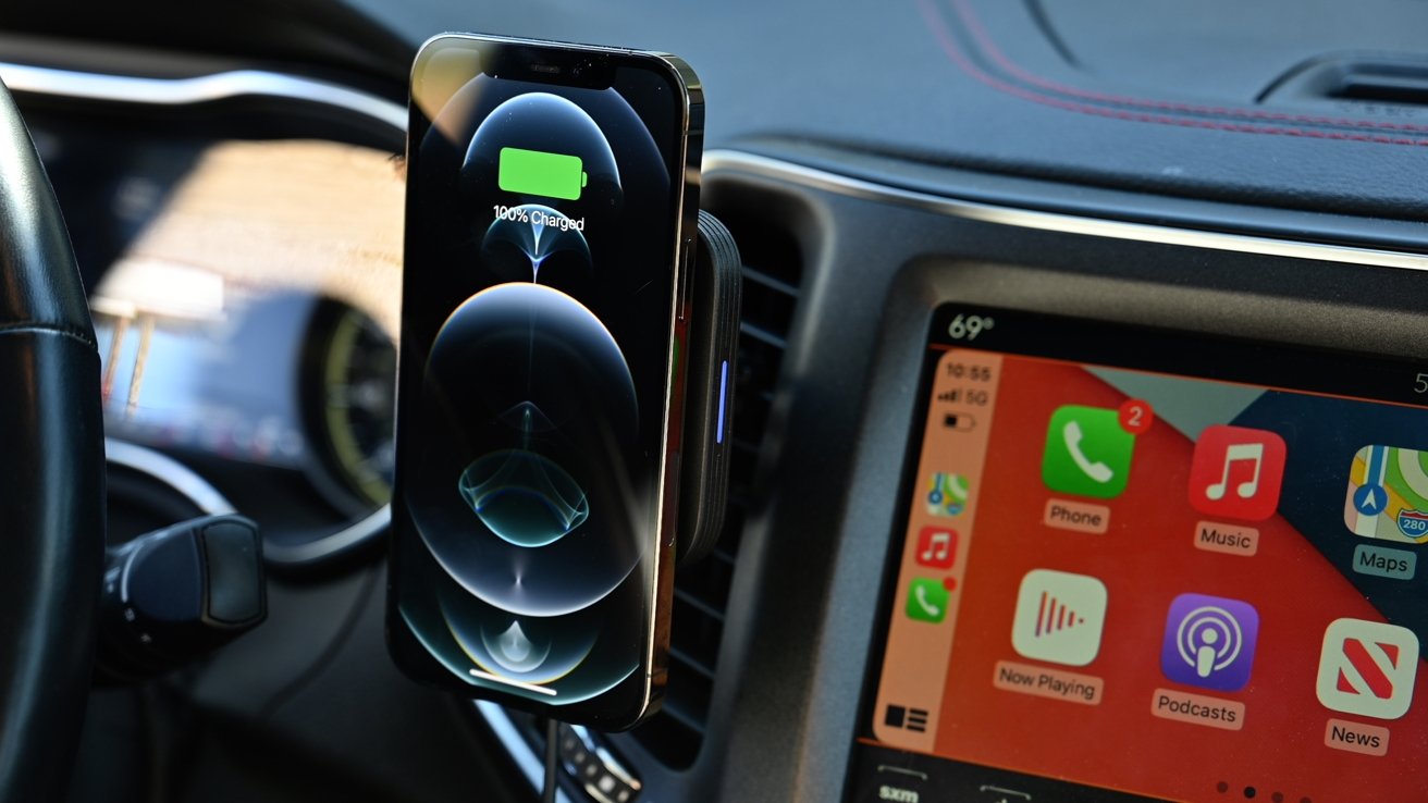 https://photos5.appleinsider.com/gallery/41095-79545-Charging-Via-ESR-HaloLock-Magnetic-Car-Mount-xl.jpg