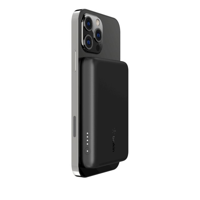 iPhone 12 magnetic battery pack from Belkin