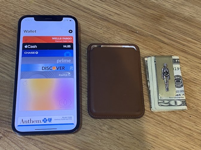 Apple Leather Wallet with MagSafe (Find My), Holds 3 Cards