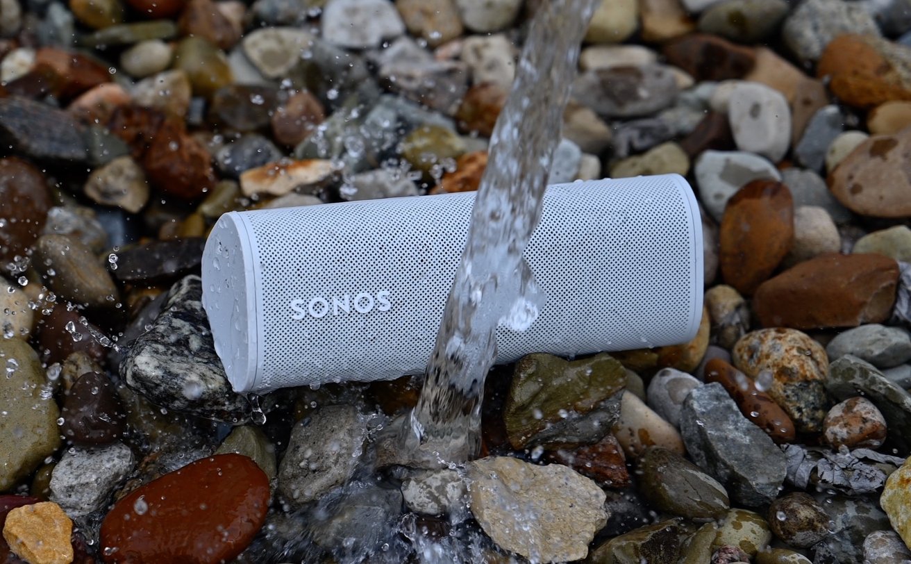 A stream of water hitting the Sonos Roam