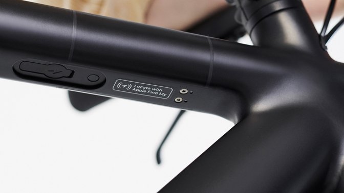 A VanMoof e-bike that can be tracked with Find My
