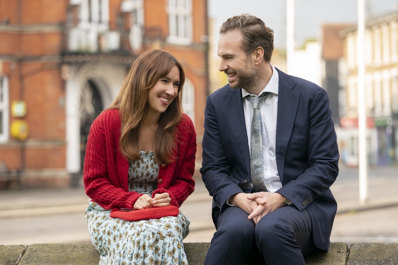 Esther Smith and Rafe Spall in 