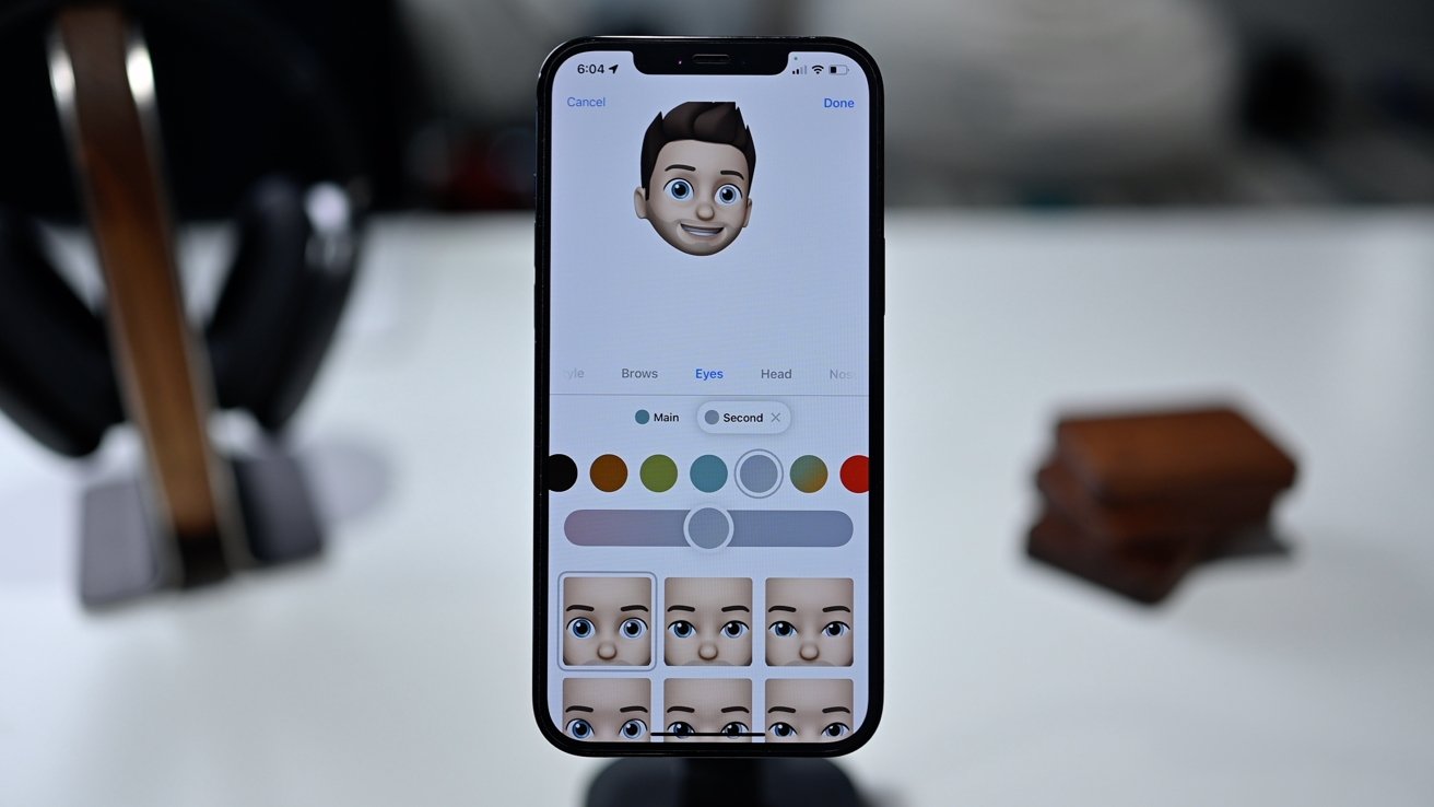 Different eye colors for Memoji