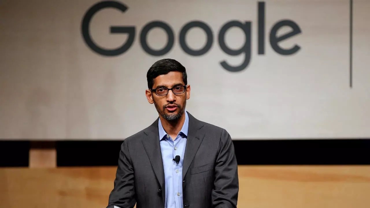 photo of Google is risk averse & has paralyzing bureaucracy, executives say image