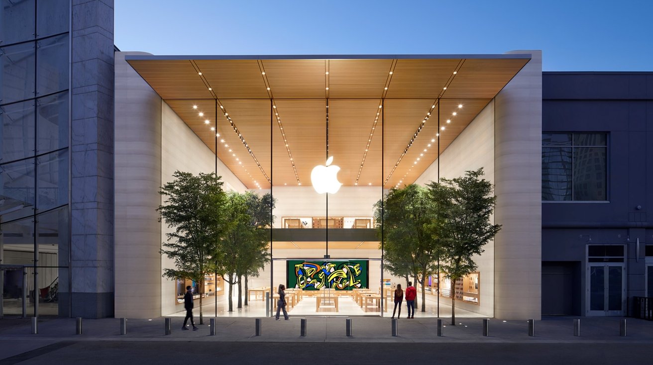 The Apple Store at Lenox Square in Atlanta