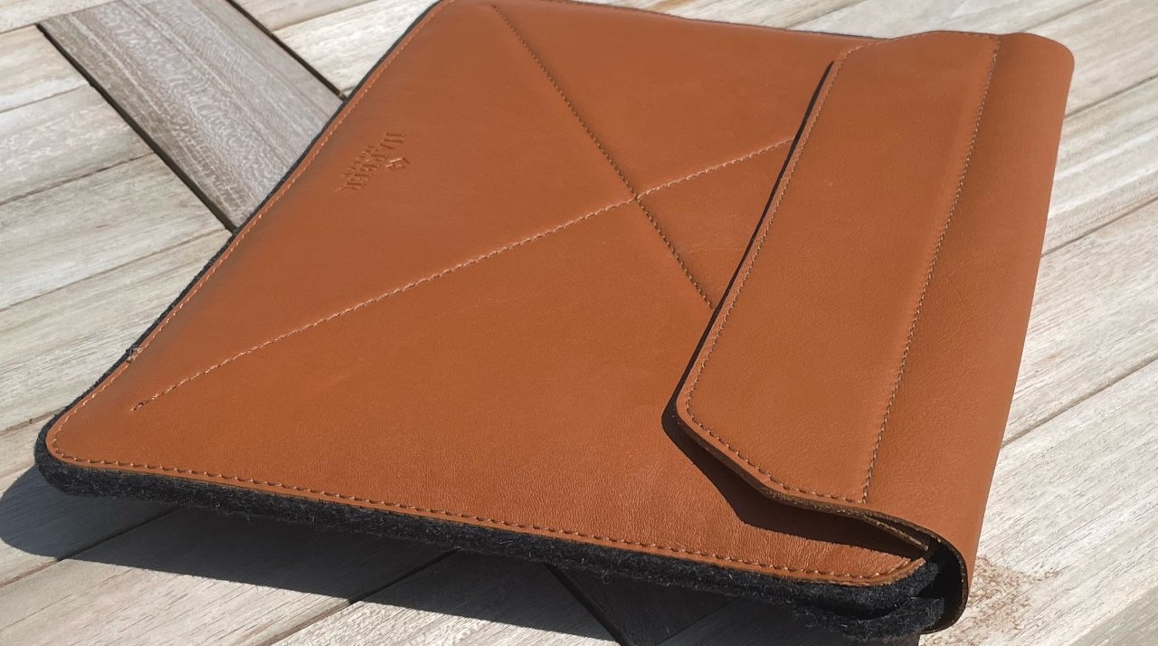 Harber Magnetic Envelope Sleeve review: sturdy, flexible