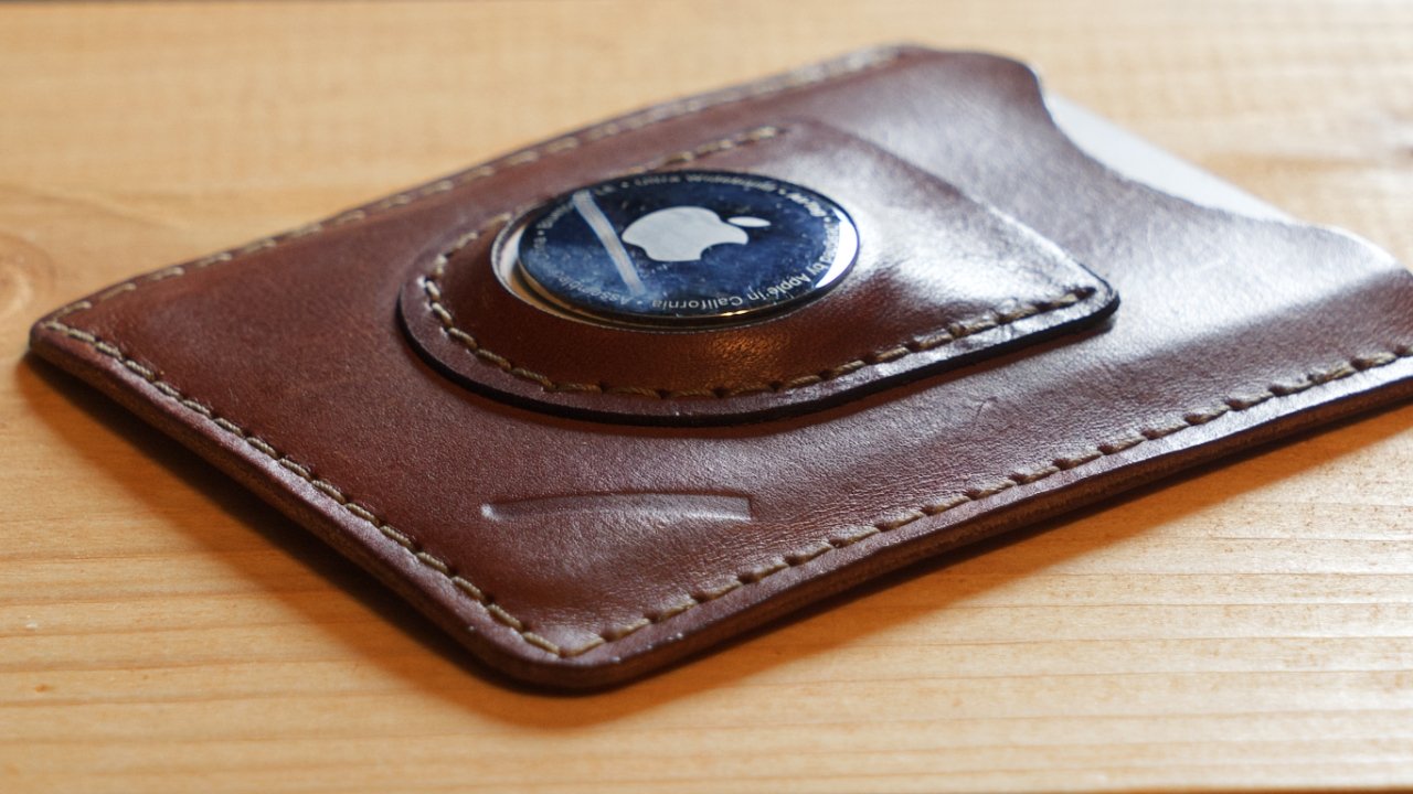 Snapback Slim Air Review: the right way to add AirTag to a wallet