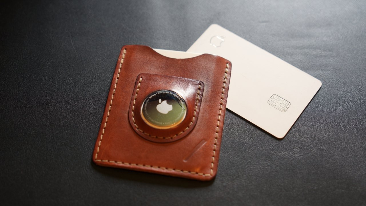 The Snapback Slim Air wallet has space for an AirTag