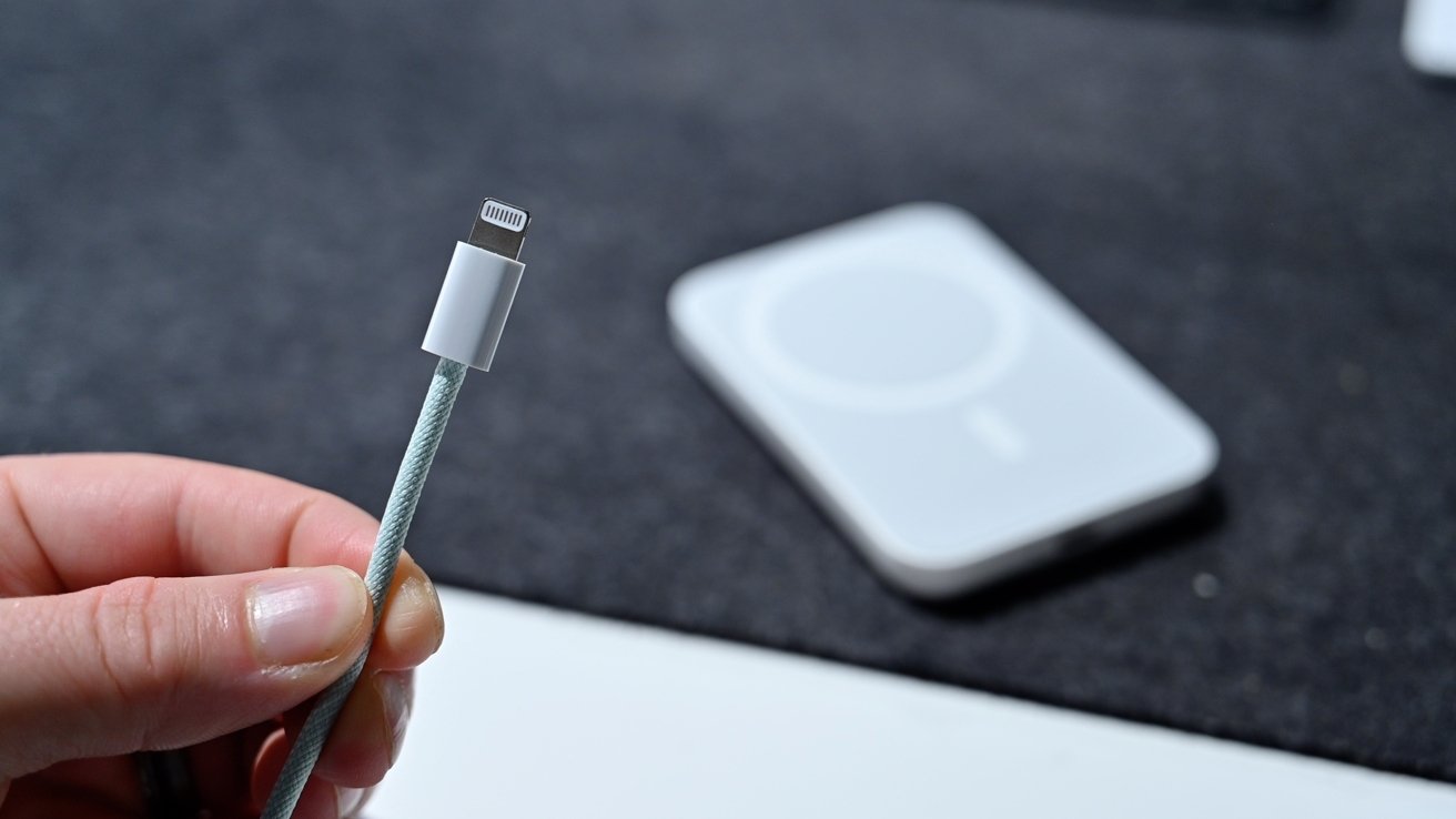 Apple's MagSafe Battery Pack has Lightning for input, no Qi or MagSafe