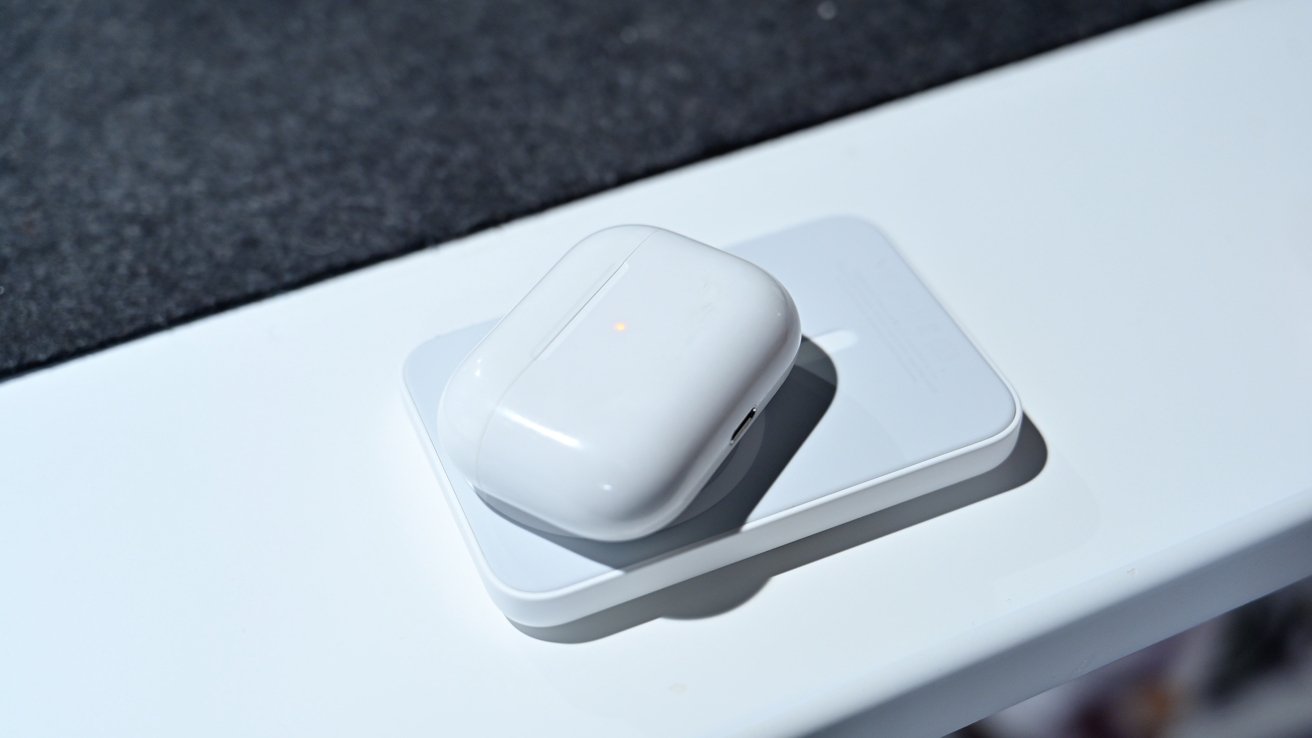 Можно ли заряжать airpods pro беспроводной зарядкой magsafe