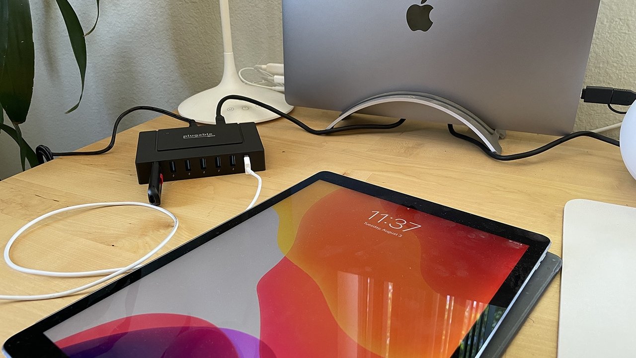 The Plugable 7-in-1 hub offers great USB-A capabilities, but not much else.
