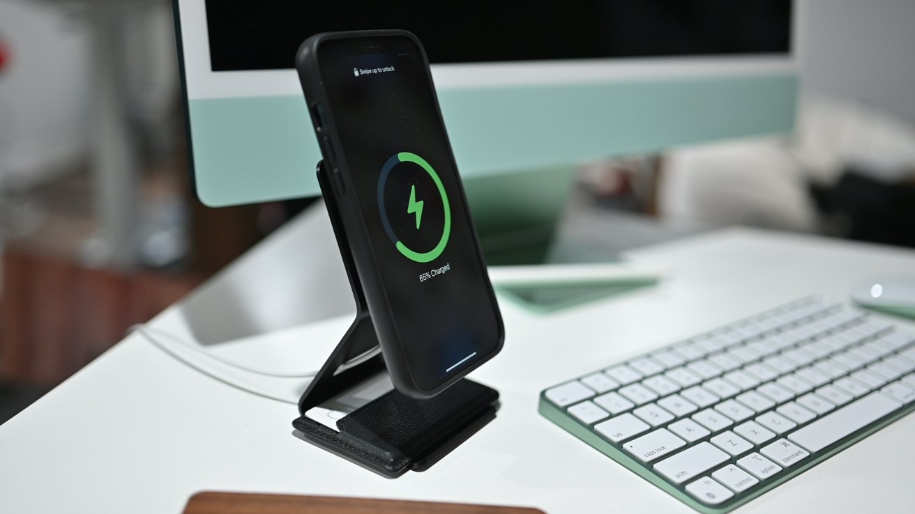 Mous  Wireless Charger Stand