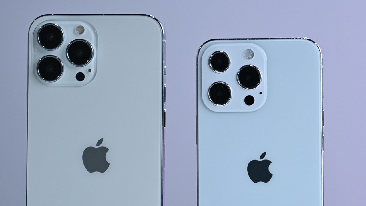Dummy 'iPhone 13' models show larger cameras