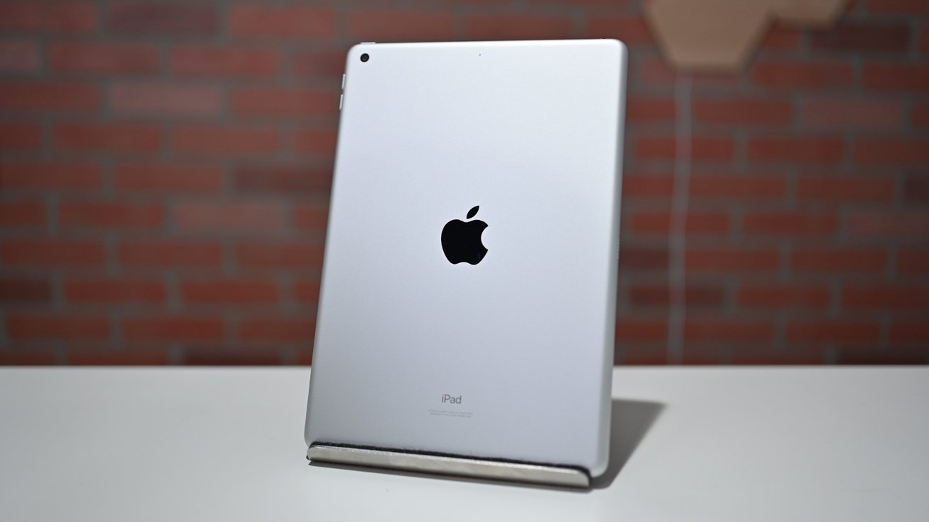 Space Gray iPad