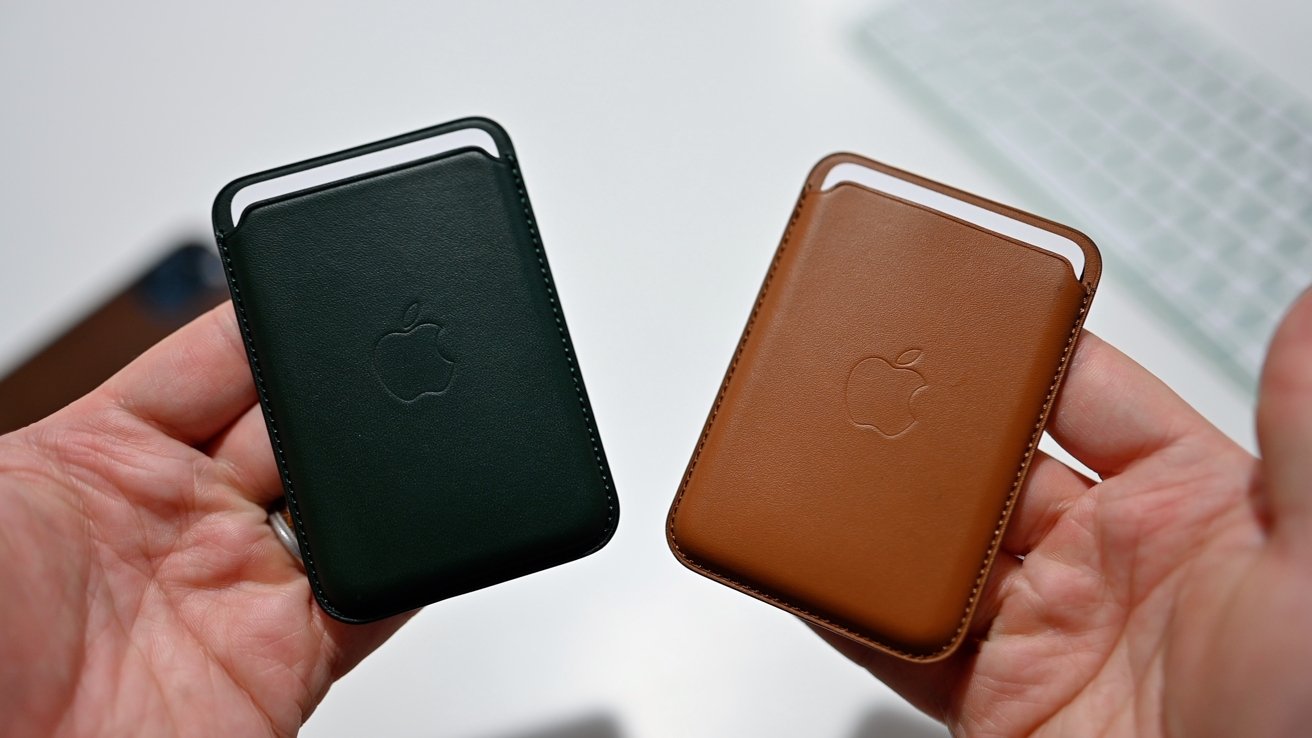 First gen wallet (left) and second gen wallet (right)