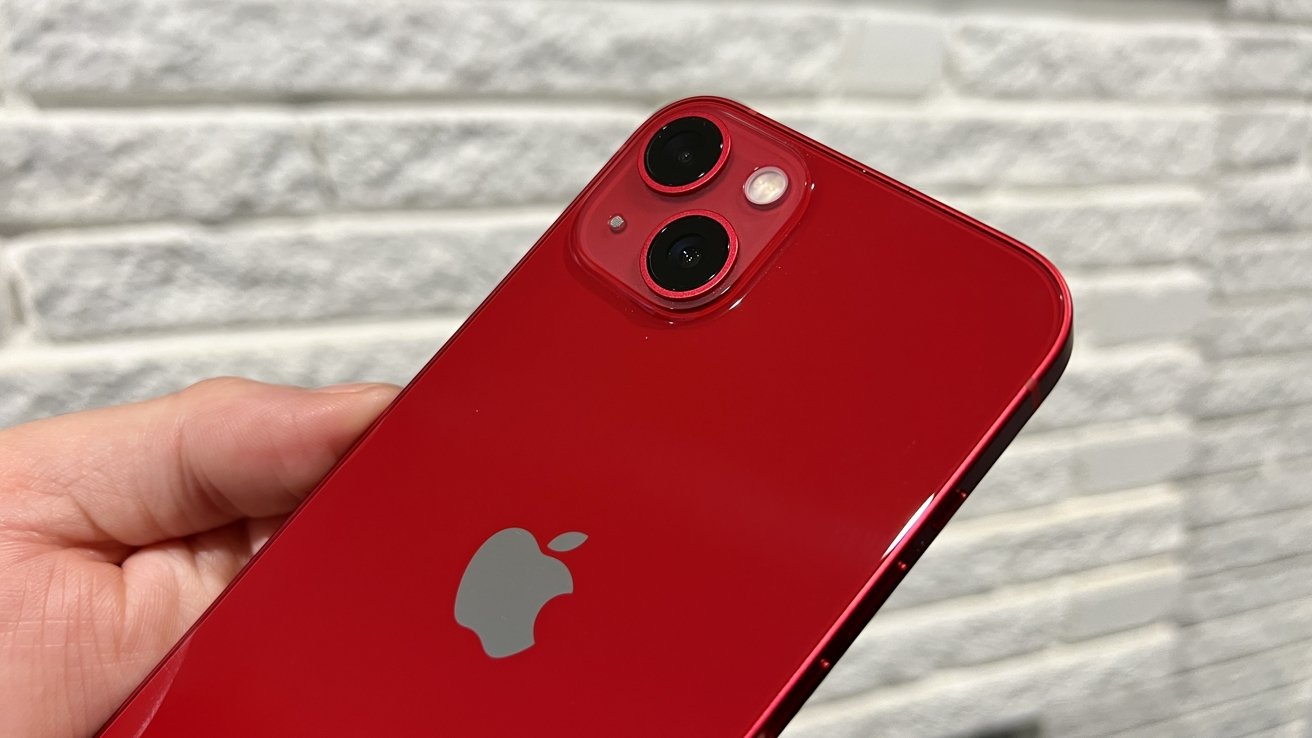 iPhone 13 in (Product)Red. One great phone in one great color, in the Spigen  Liquid Air Case. : r/iPhone13