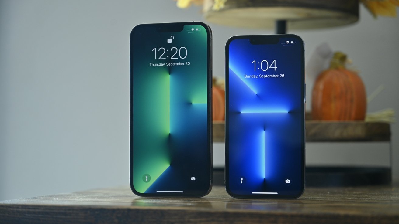 Displays on iPhone 13 Pro Max and iPhone 13 Pro