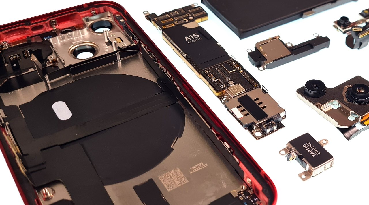 See all the iPhone 13 & iPhone 13 mini internal changes in these teardowns  | AppleInsider