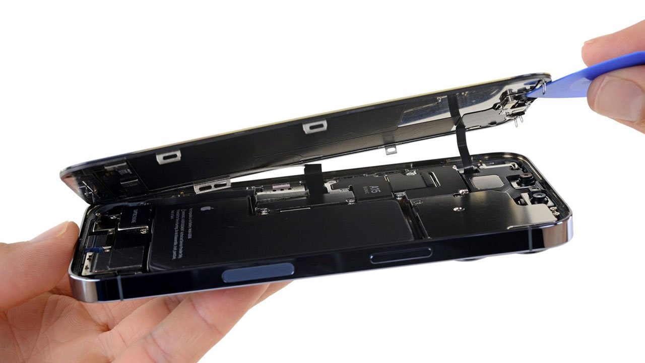 iPhone 13 Pro teardown reveals massive battery, beefier camera array