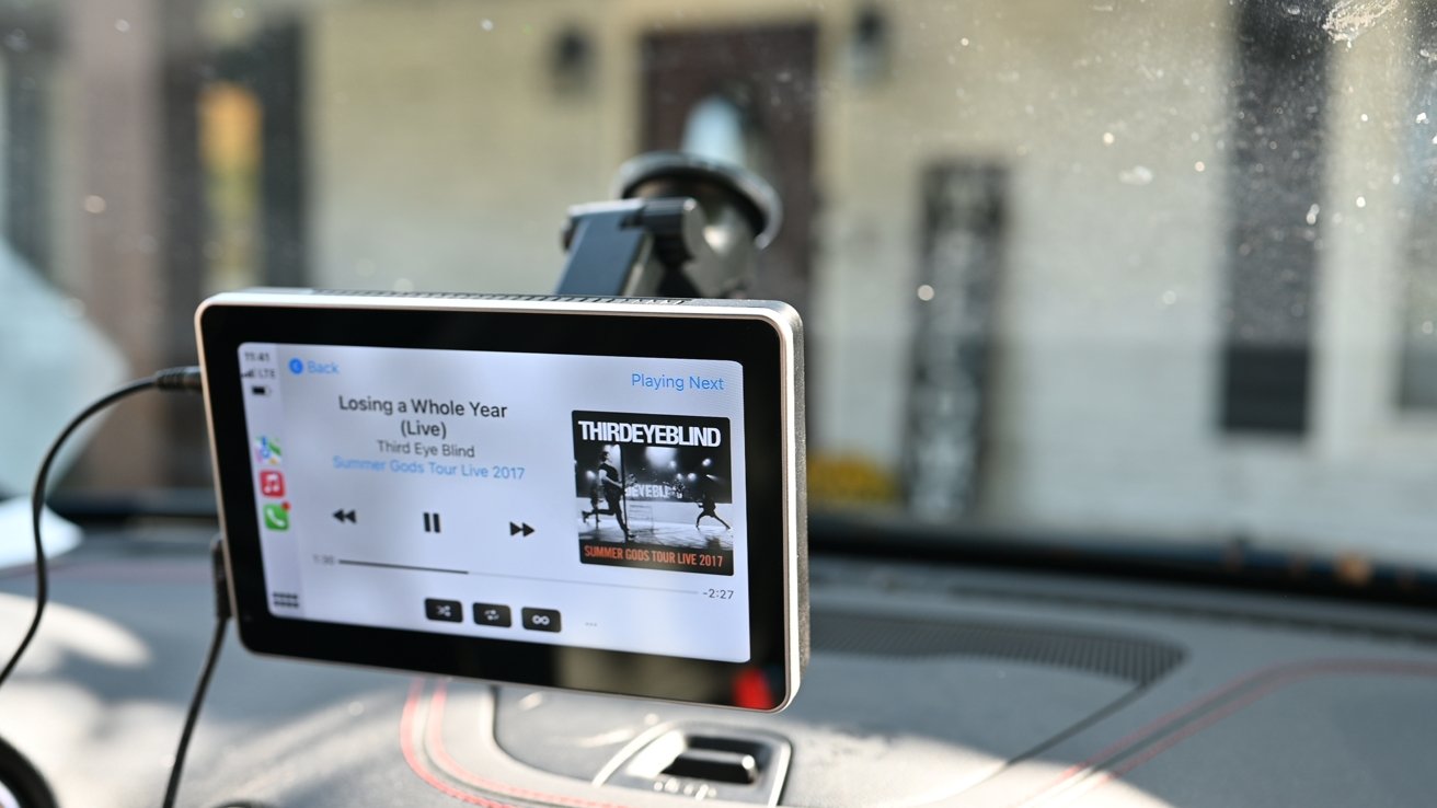 Intellidash Pro review: The easiest way to add wireless CarPlay to you –  CAR AND DRIVER