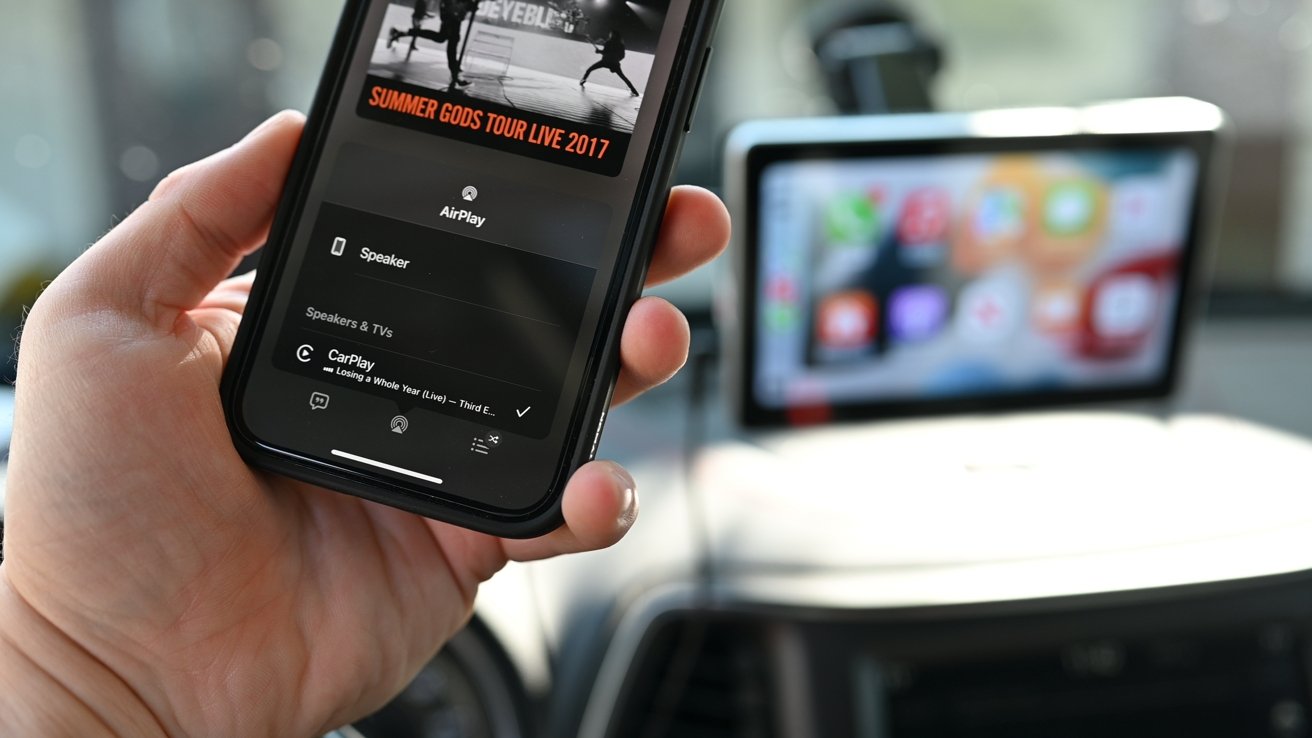 Intellidash Pro review: The easiest way to add wireless CarPlay to