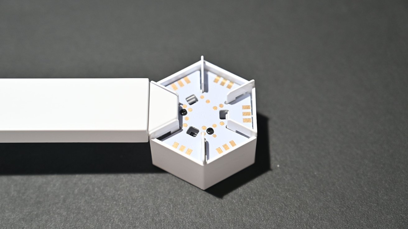 The hexagon connectors for Nanoleaf Lines