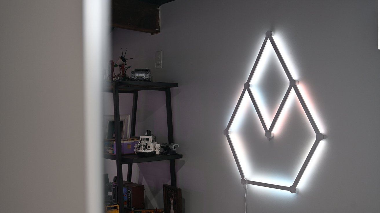 Iluminare funcțională strălucitoare cu liniile Nanoleaf