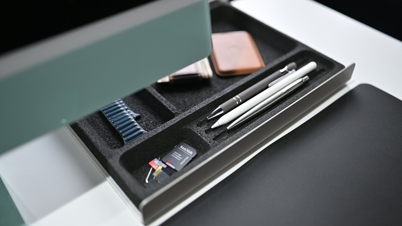 Grovemade desk tray review: Premium desktop organization