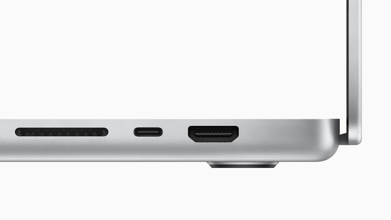 photo of Apple confirms new MacBook Pro models have only slower UHS-II SD card slots image