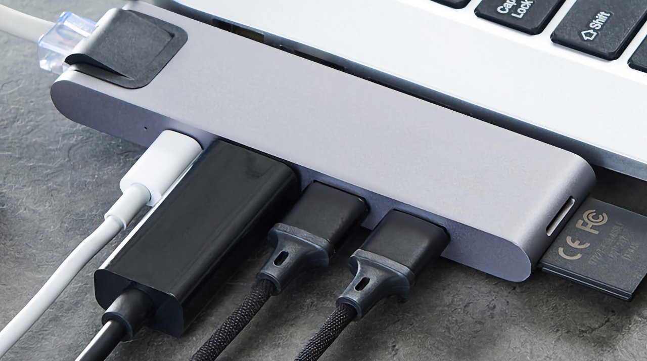 Some users are reporting that USB Hubs have problems under macOS Monterey