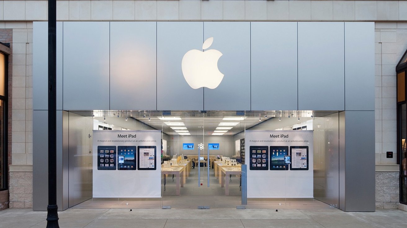 The Crocker Park Apple Store in Ohio