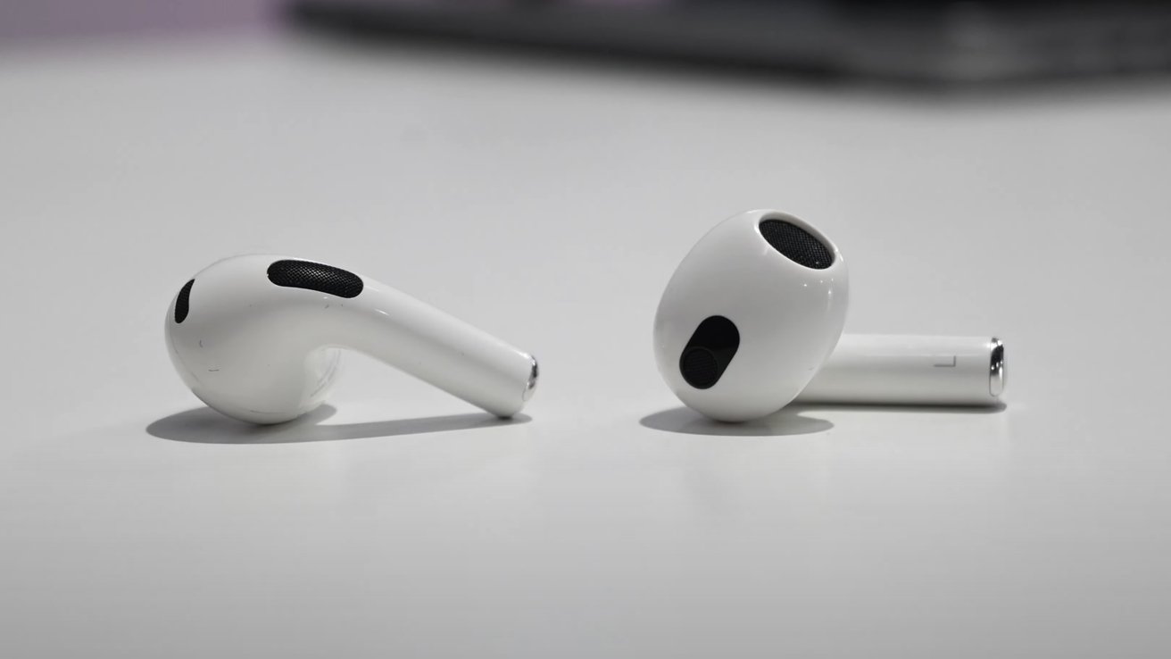 AirPods 2 (left) and AirPods 3 (right)