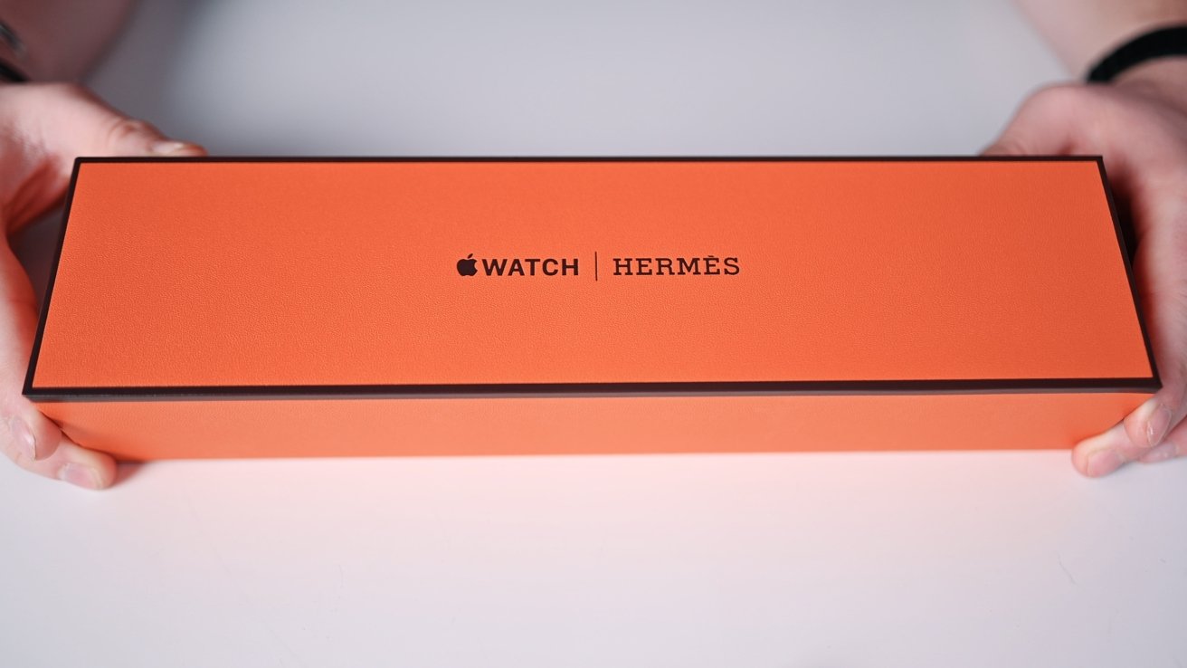 The Hermes Apple Watch Series 7 box