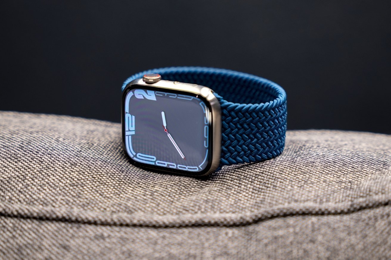 High demand makes deals on Apple Watch Series 7 few and far between