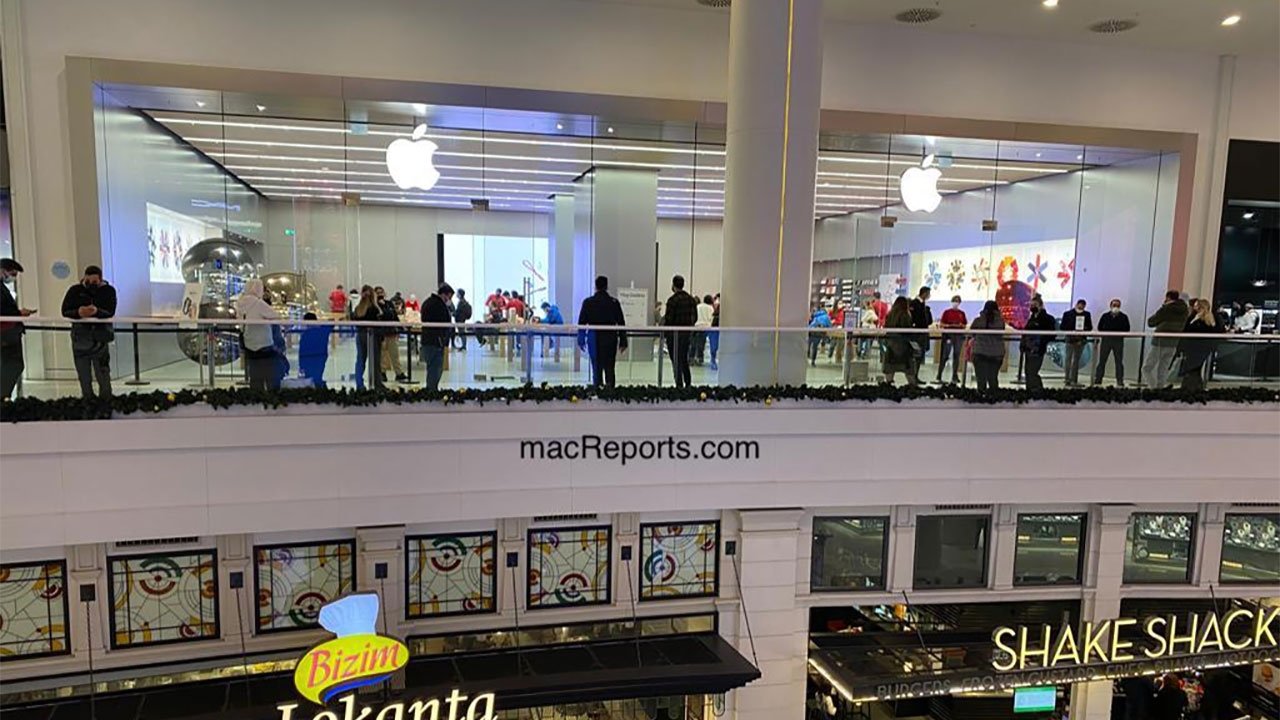 Apple Turns Customers Away At Retail Stores In Turkey