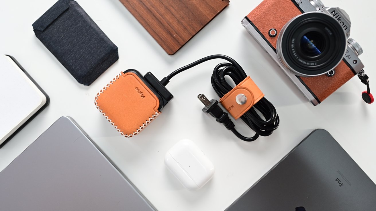 The VogDUO USB-C charger