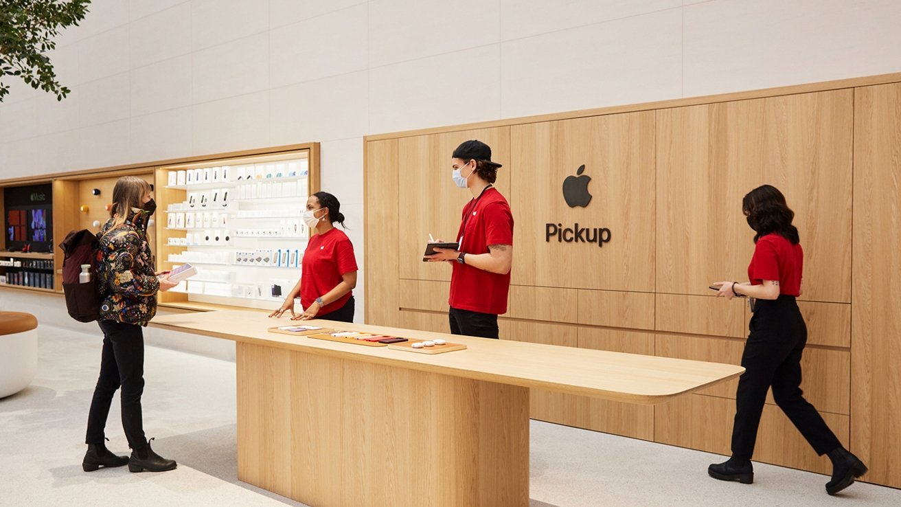 The Apple Pickup area allows customers to pick up online orders quickly | Image Credit: Apple