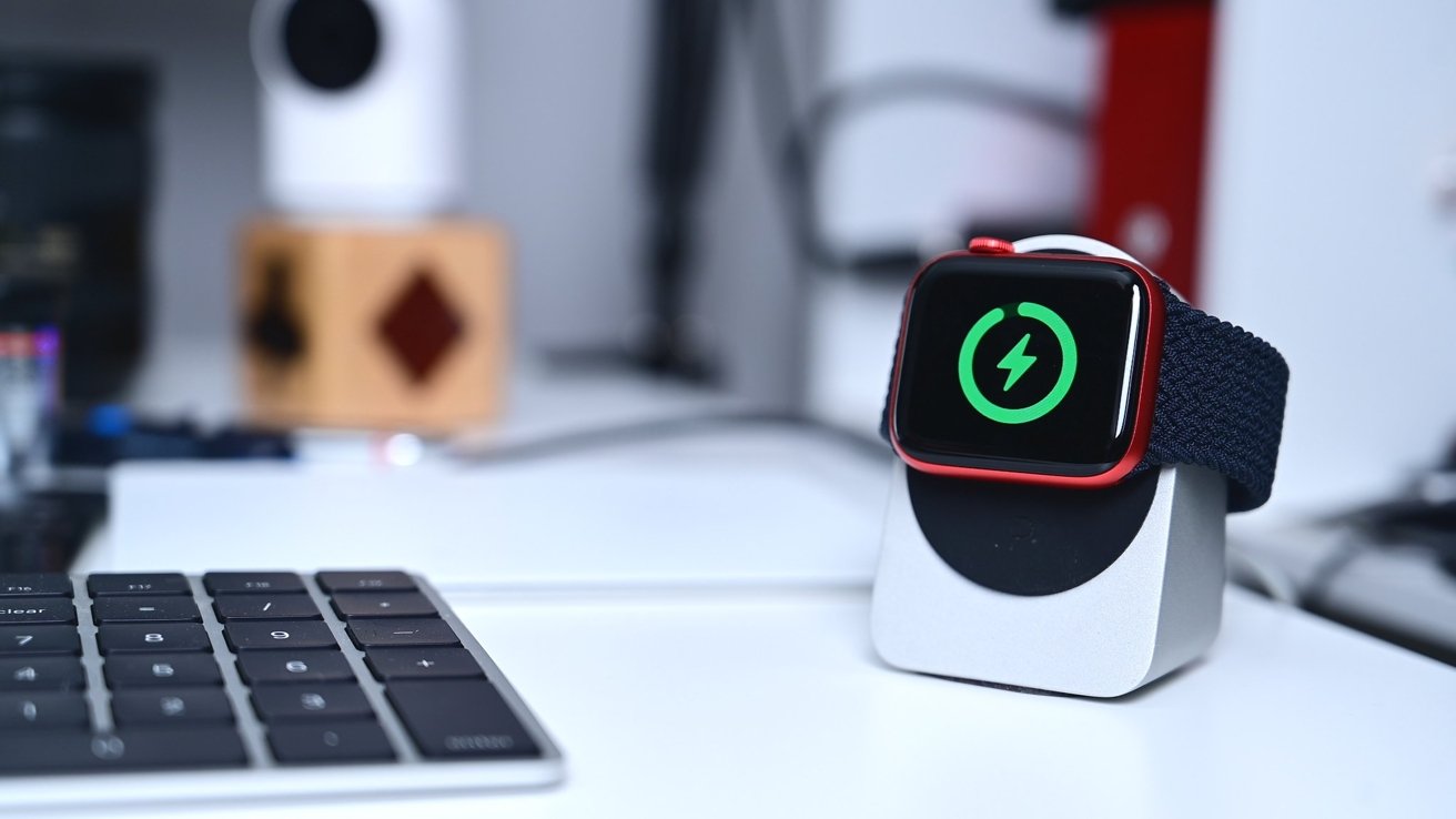 Los usuarios informan un error de carga con Apple Watch después de actualizar a watchOS 8.3