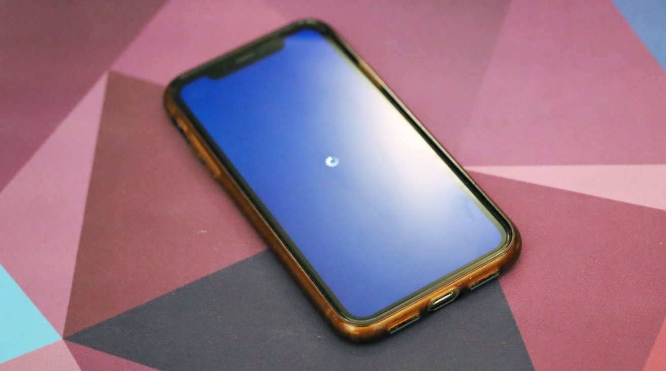 How To Fix An Iphone With A Spinning Wheel That S Stuck On A Black Screen Appleinsider