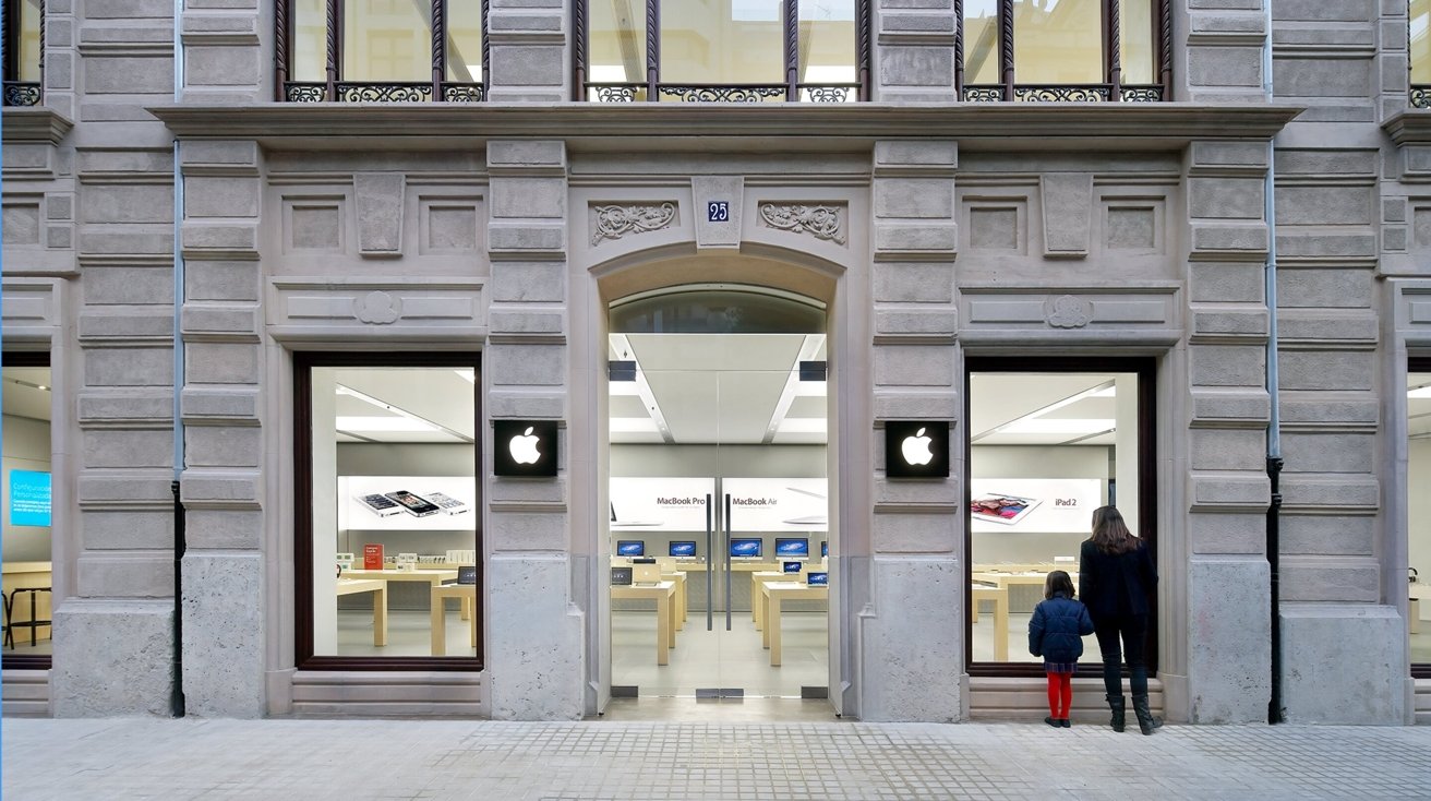 The Apple Store in Valencia, Spain