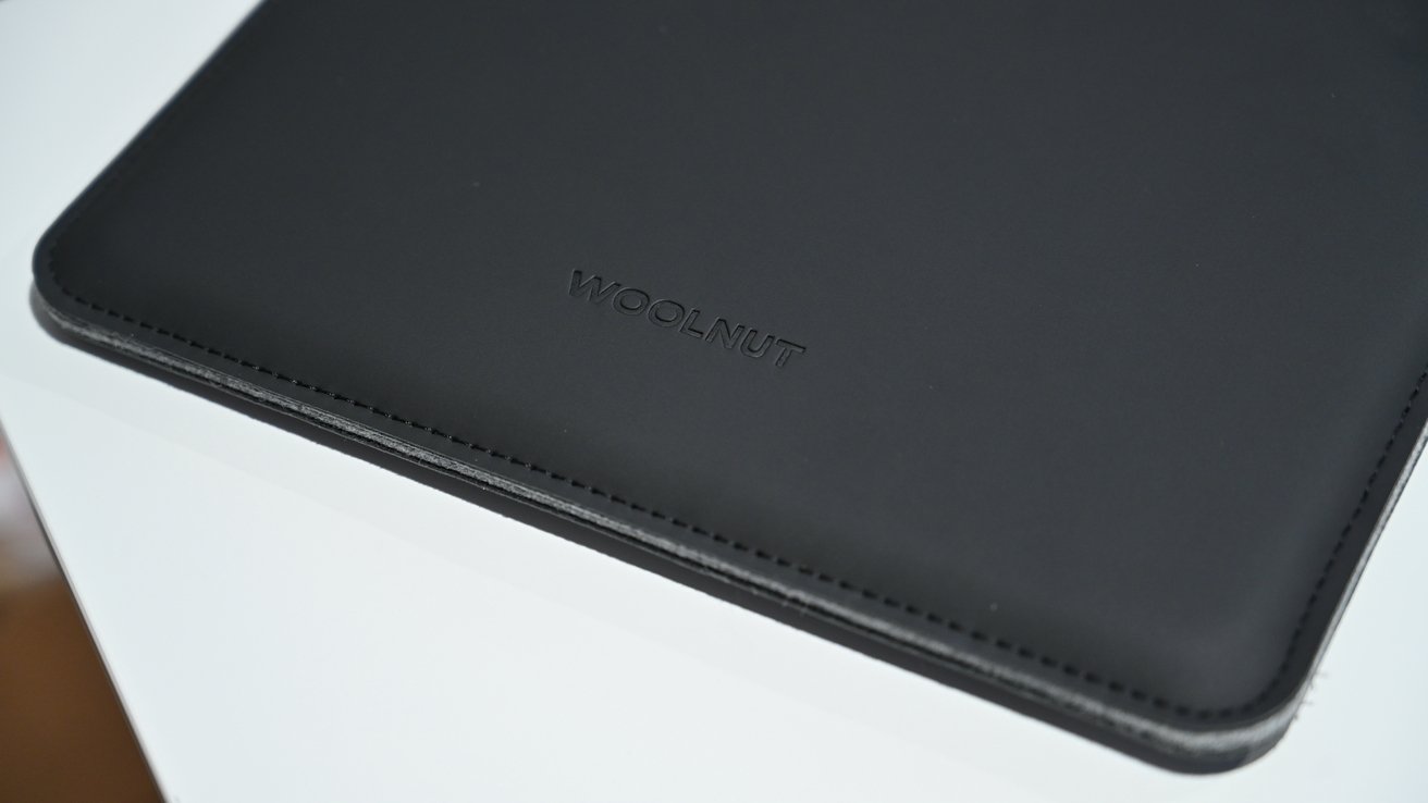 Woolnut Leather Case / Sleeve for MacBook Pro/Air 13 - Green