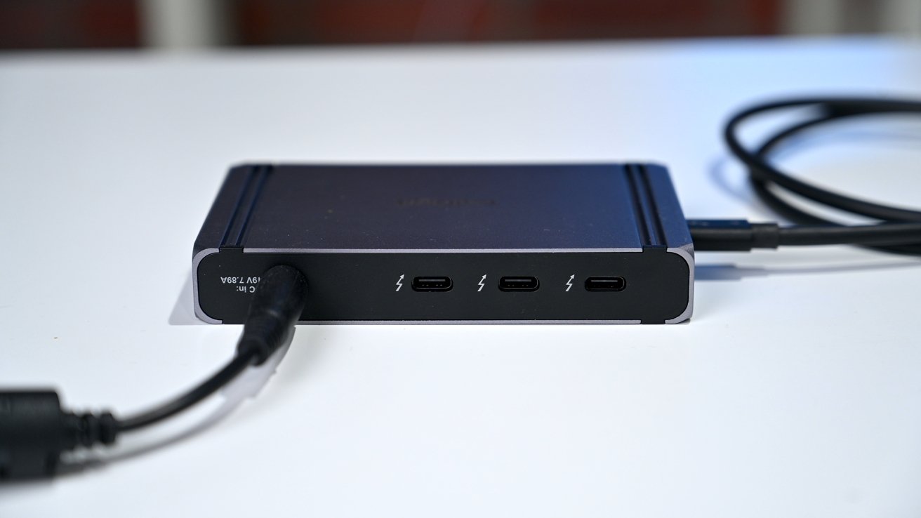 Three downstream Thunderbolt 4 ports