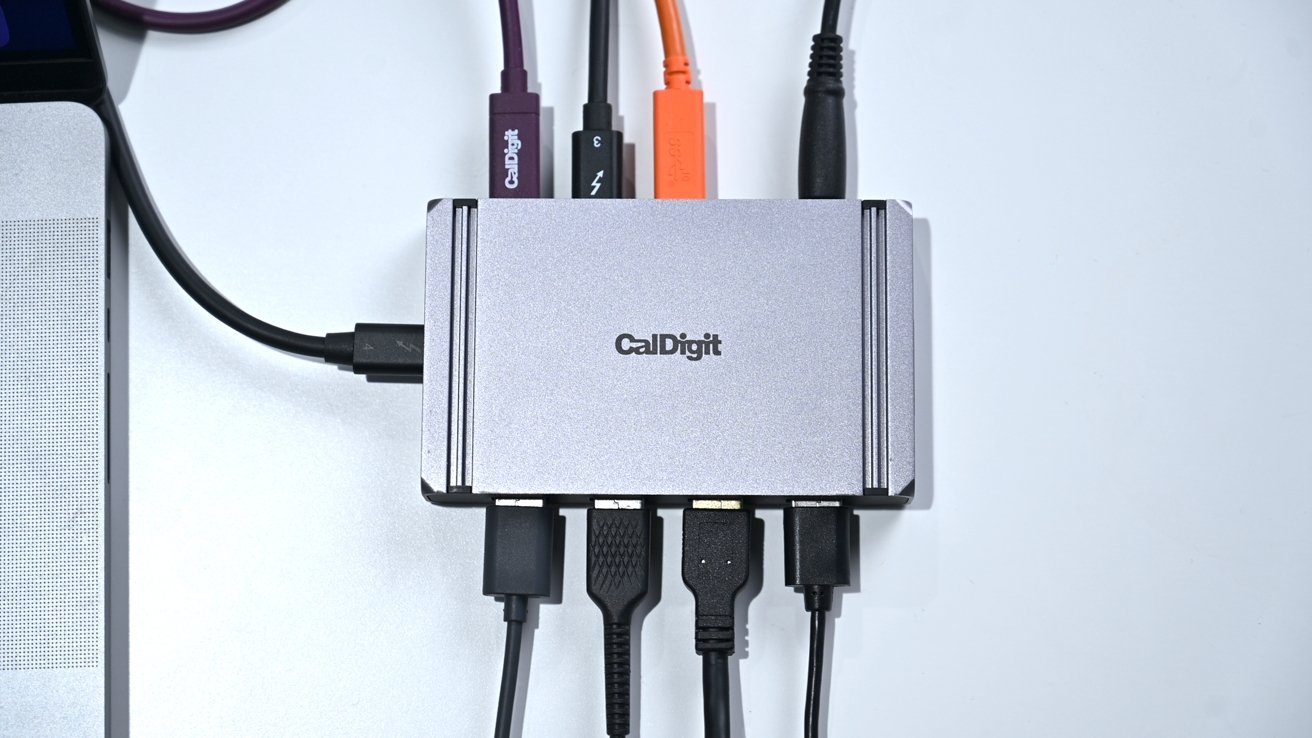 Caldigit Element Hub review: A compact Thunderbolt 4 hub for 