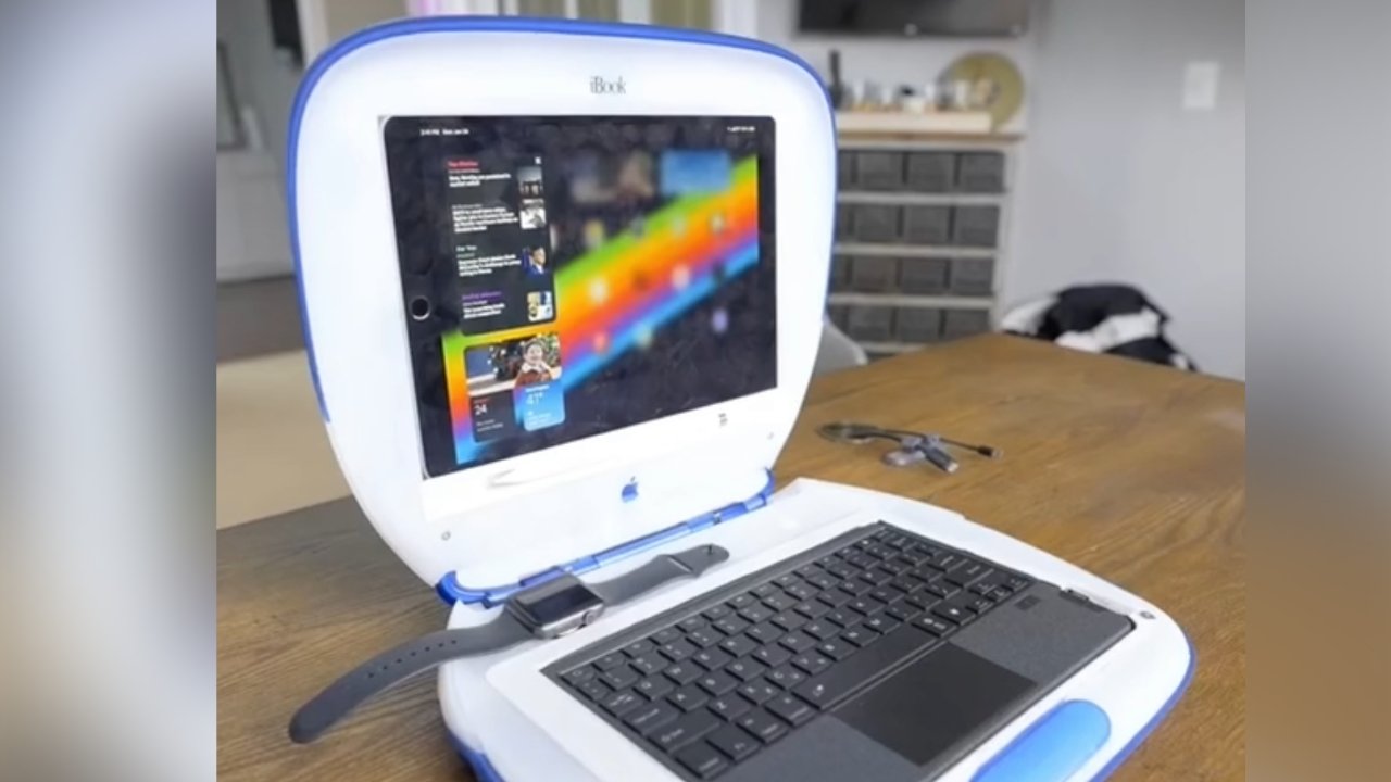 An iBook G3 acting as an iPad case